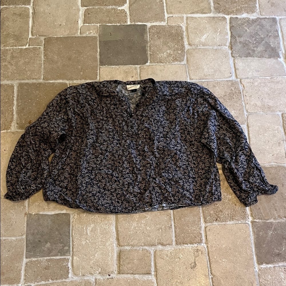 Fall Floral blouse - Picture 3 of 5